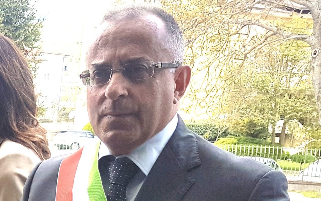 Di petrolio, sicurezza, accordi, fughe all’estero e tempi amministrativi