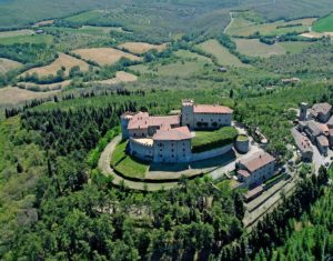 Castello di Montegiove - Foto di Paolo Menchetti www.conlareflexperilmondo.com