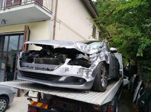 l'auto incidentata