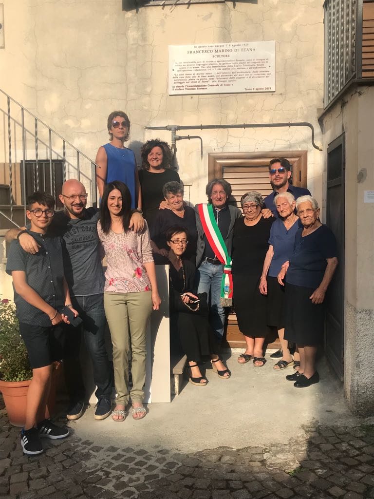 foto ricordo del sindaco di Teana con amici e parenti di Marino di Teana