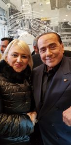 Miriam Paradiso con Silvio Berlusconi