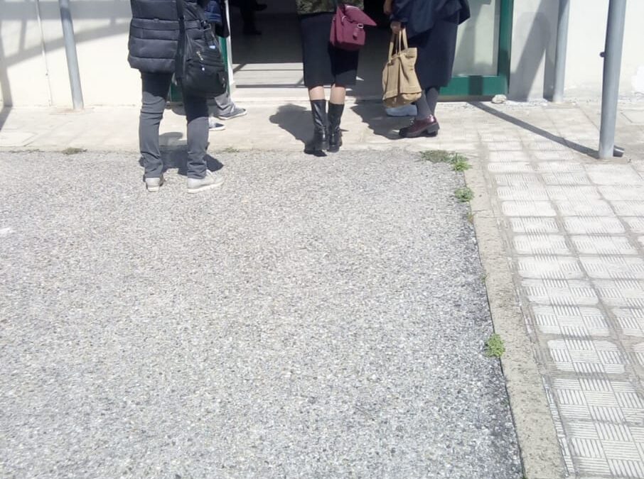 Chiaromonte: “Scusi, per il vaccino?” “All’obitorio, sempre dritto!”