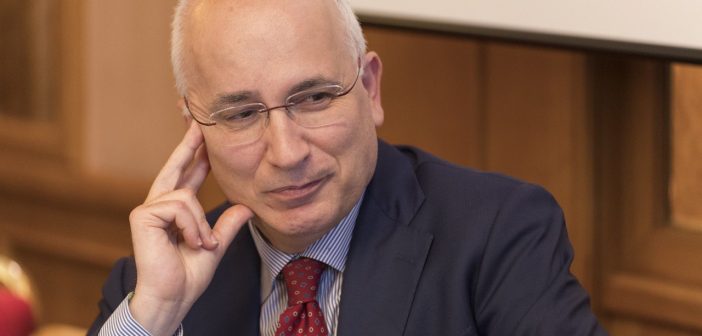L’autolesionismo del centrosinistra. Muoia Sansone con tutti i filistei: In politica e in amore tutto si può